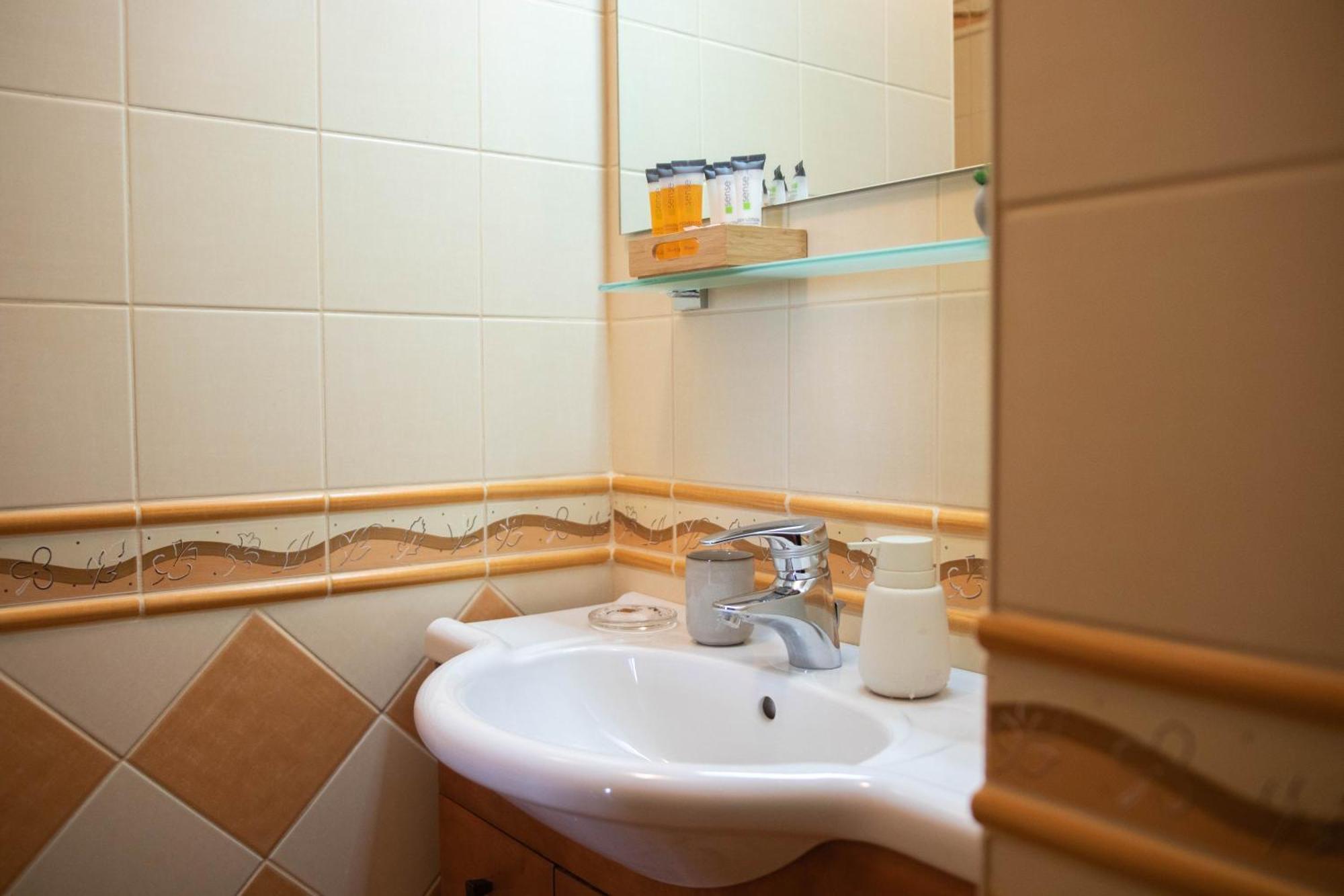 Gardonyi Apartman Apartment Eger Exterior photo